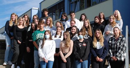 27 neue Schülerinnen und Schüler starten an der Fachoberschule Daun